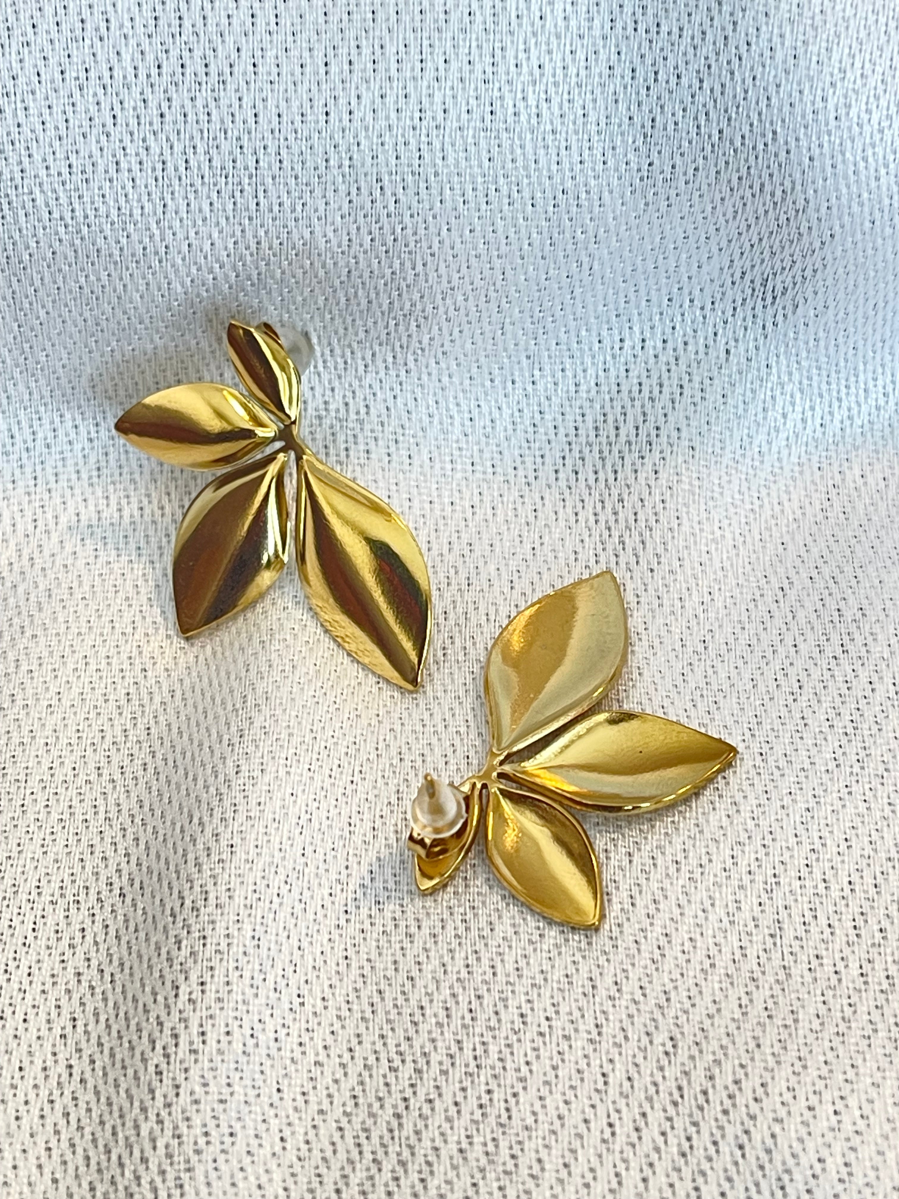 ANGEL GOLD EARRINGS
