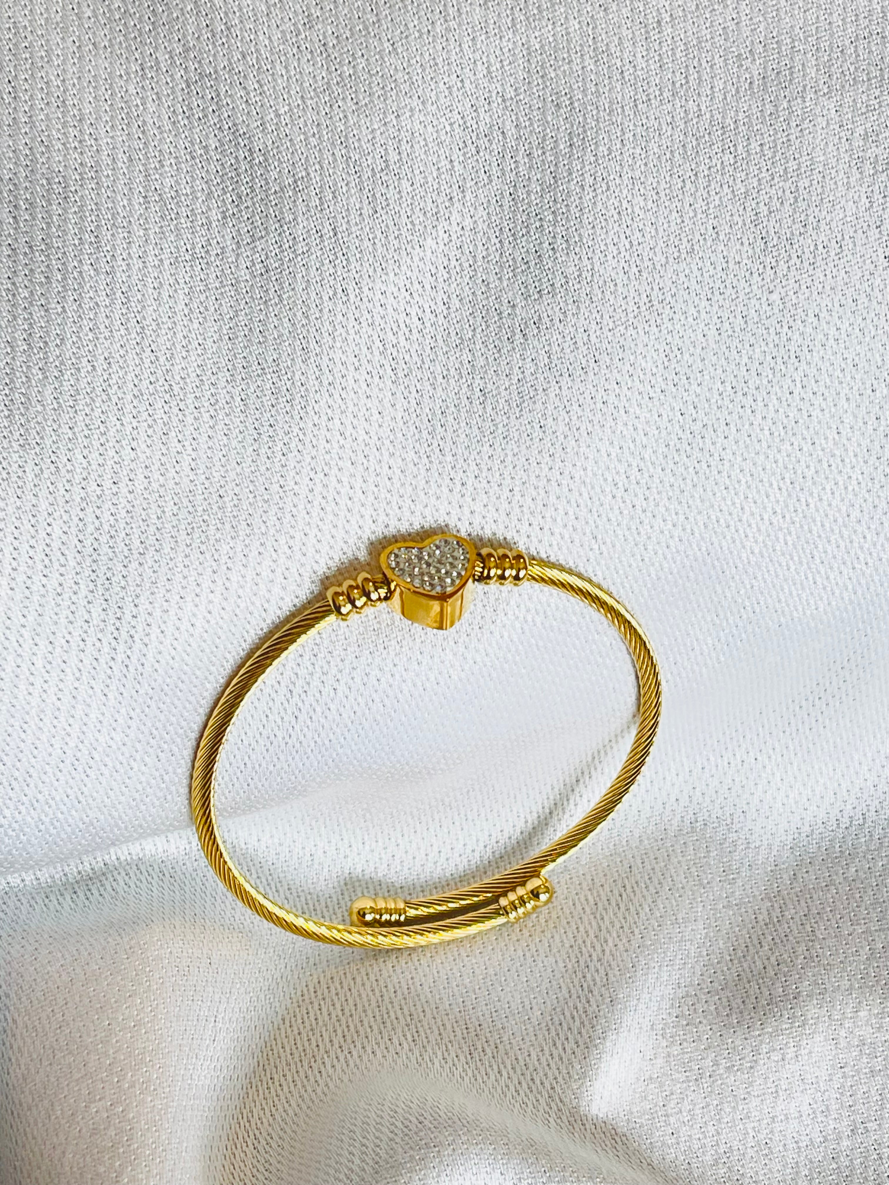 BELLA TWISTED BAND GOLD BRACELET