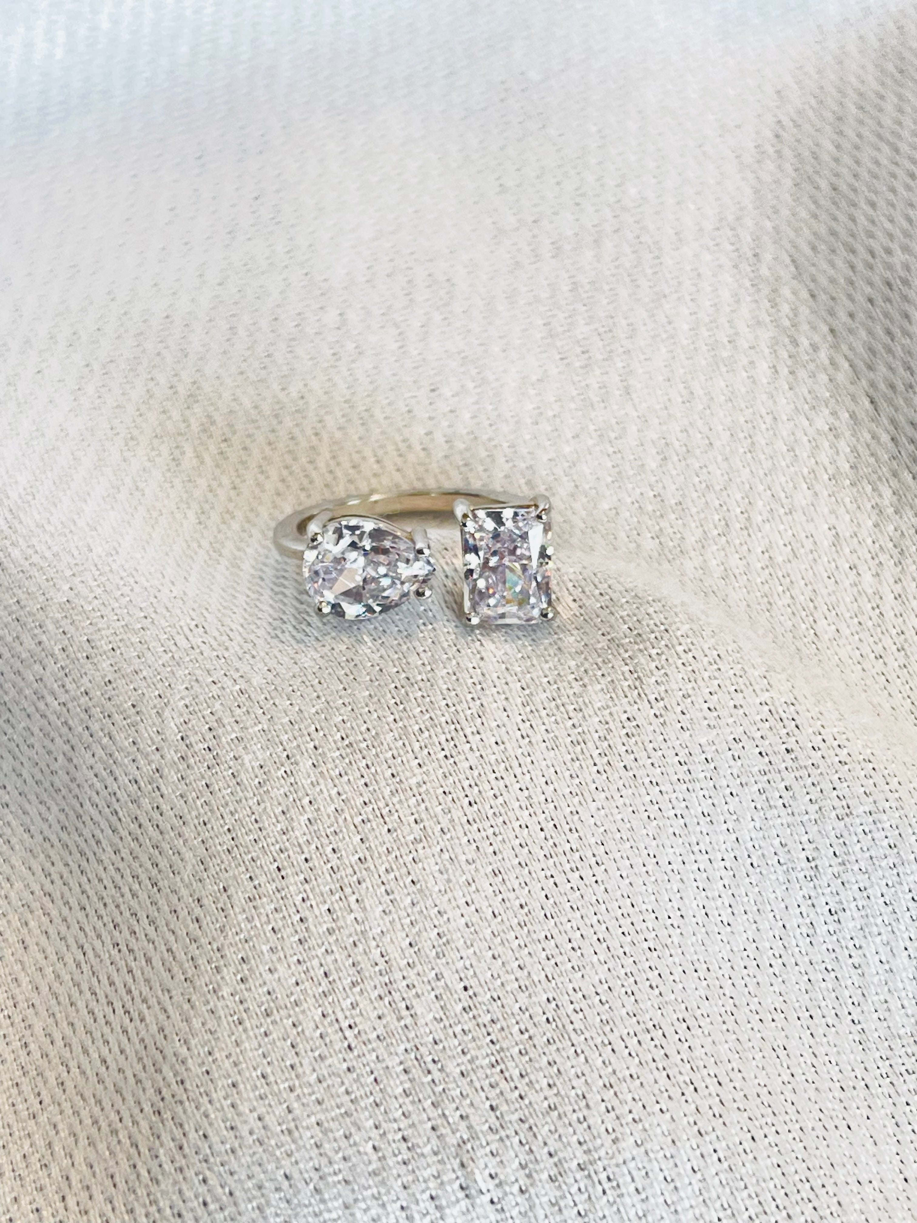 STAZIA SILVER GEMSTONE RING